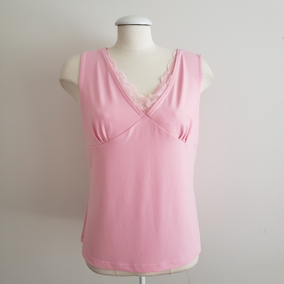 Pink Top With Lace Trim Size Large - Picture 1 of 1